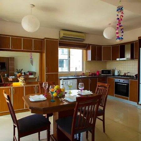 Appartement Four Seasons 3+1 Kyrenia (Northern Cyprus)